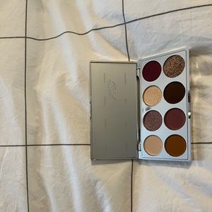 Belle en Argent Plum Premonition Eyeshadow Palette